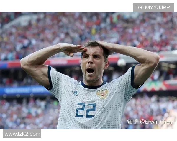 韩国人猜猜看这位足球球星是谁他在场上的表现令人惊叹